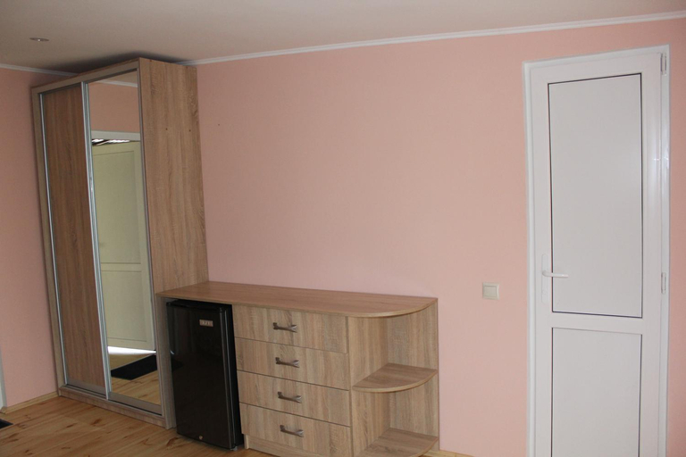 Bedroom 4, Alkatraz, Ovidiopol's'kyi