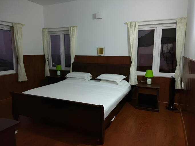 Bedroom 2, Lynfields leisure, The Nilgiris
