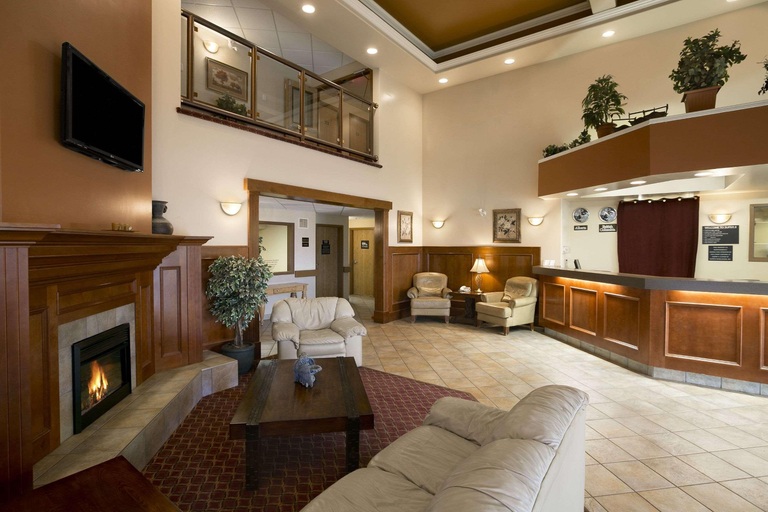Public Area 2, Super 8 by Wyndham Fort Nelson BC, Northern Rockies