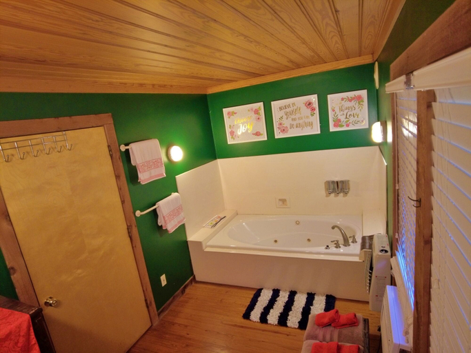 Bathroom 4, Little River Bluffs, Saint Tammany