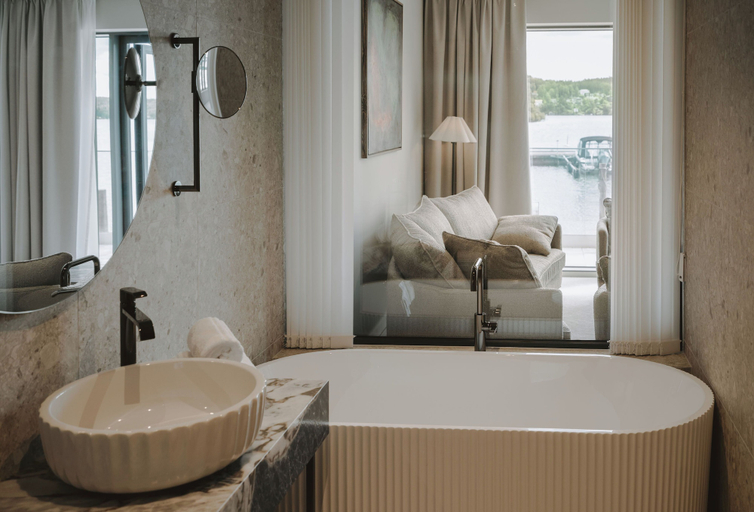 Bathroom 5, Season Hotel, Ekerö