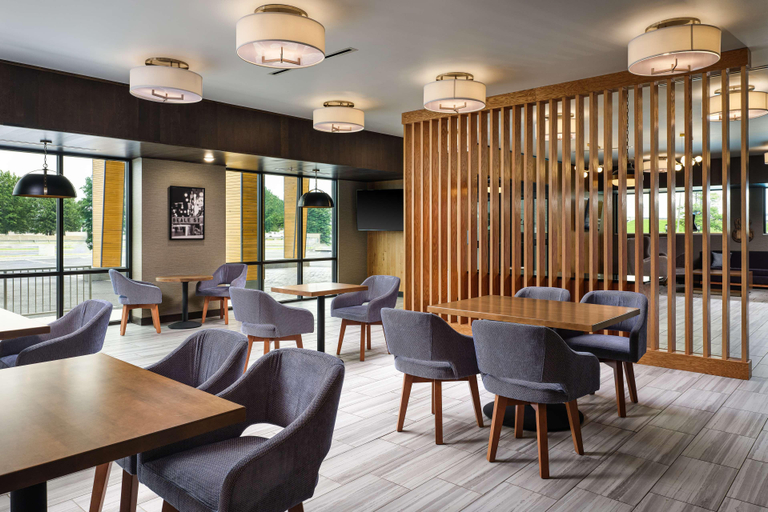 Food & Drinks 5, Radisson Hotel West Memphis, Crittenden