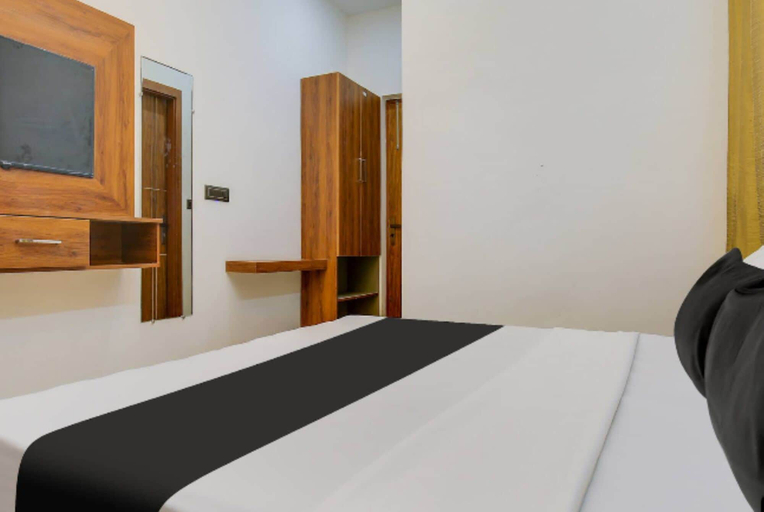 Bedroom 4, Shree Ji Hotel & Banquet, Karnal
