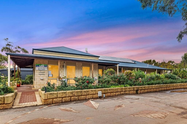 Exterior & Views 2, Northam Holiday Park, Northam