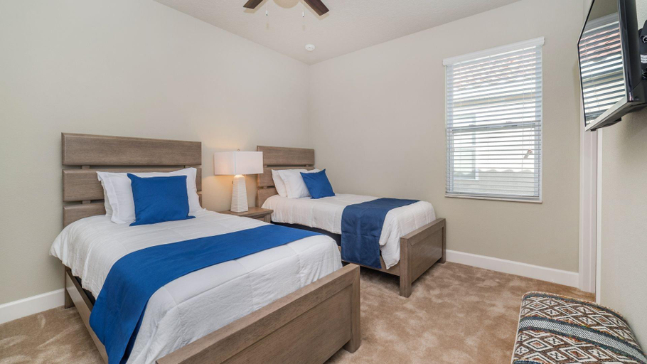 Bedroom 4, 6008 oak Green Loop, Polk