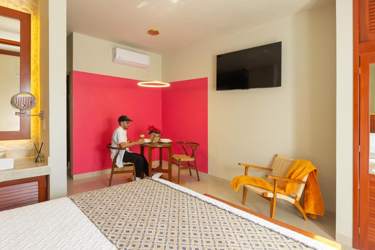 Bedroom 2, Poquito A Poquito, Valladolid
