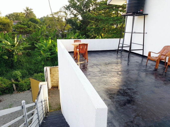 Others 5, Tropical Suites, Katana
