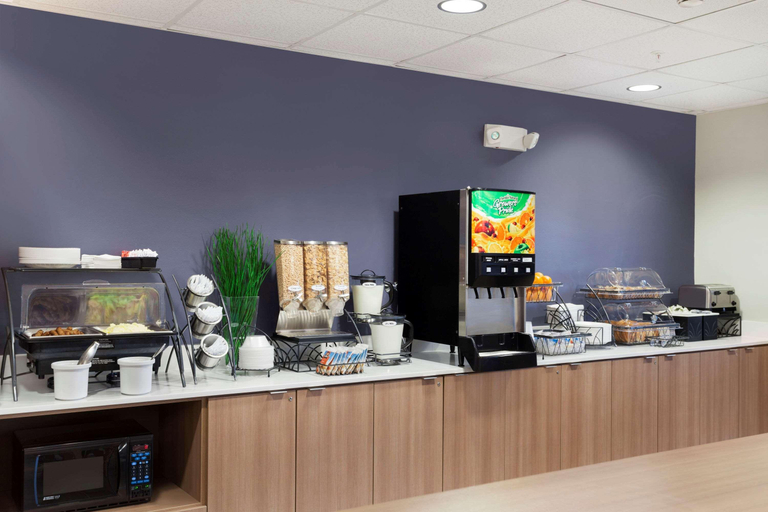 Food & Drinks 5, Microtel Inn & Suites By Wyndham Georgetown Delaware Beaches, Sussex