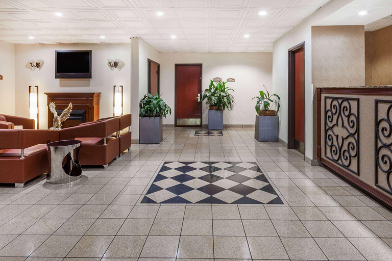 Public Area 2, Baymont By Wyndham Columbia Fort Jackson, Richland