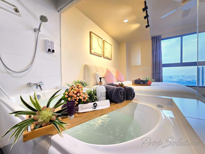 Bathroom 4, Loft Suite CityView near JB CIQ 7Pax, Johor Bahru