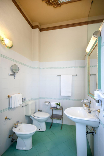 Bathroom 5, Hotel Villa Liberty, Alessandria