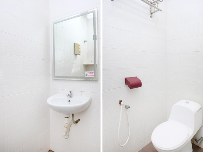 Bathroom 4, Grand City Hotel, Kuantan