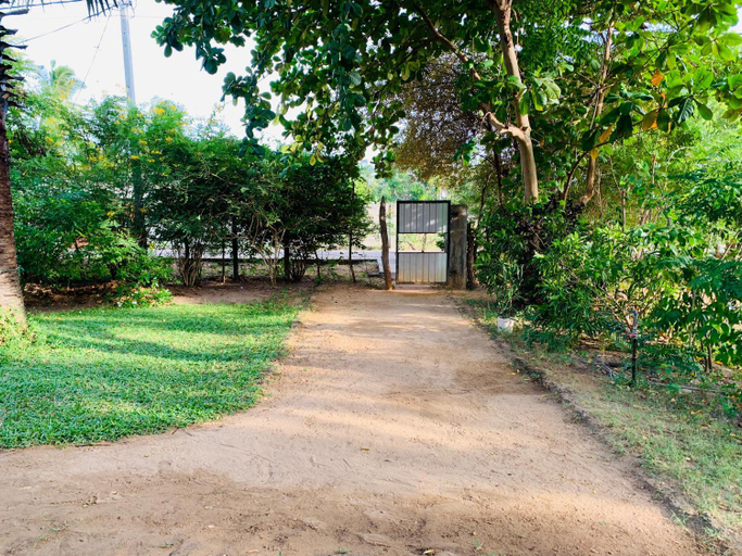 Others 4, Raja Guest House, Kuchchaveli
