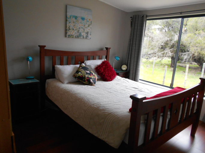 Bedroom, Kerriley Park FarmStay, Busselton