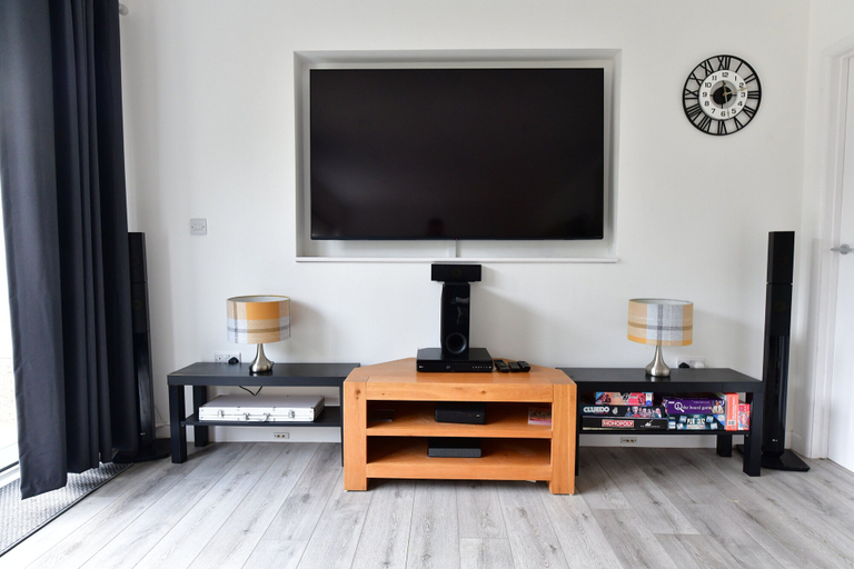 Others 3, 2Bd Garden Home - A Short Walk To Stonehenge, Wiltshire