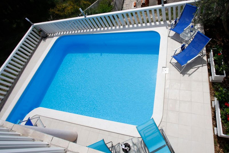 Sport & Beauty 5, Apartments Adriatic Blue With Pool, Omiš