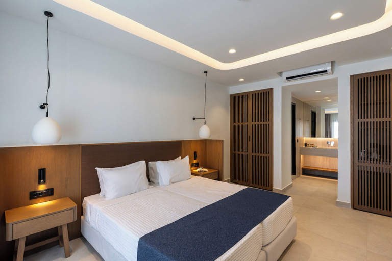 Bedroom 3, Aegean Plaza Hotel, South Aegean