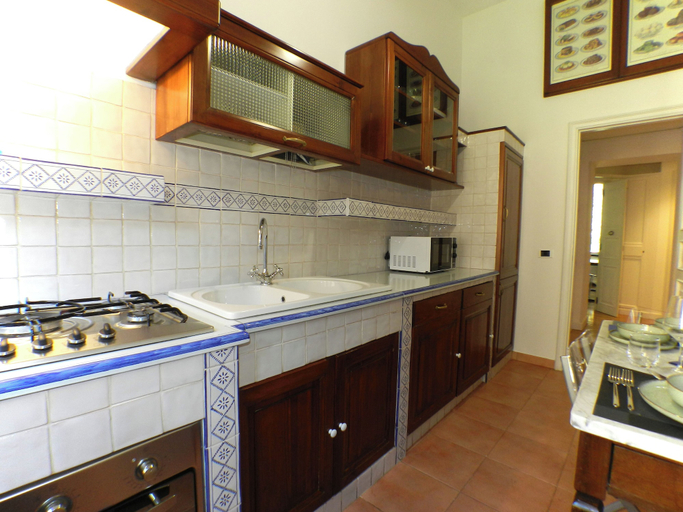 Others 5, A Casa di Vittoria, Rome