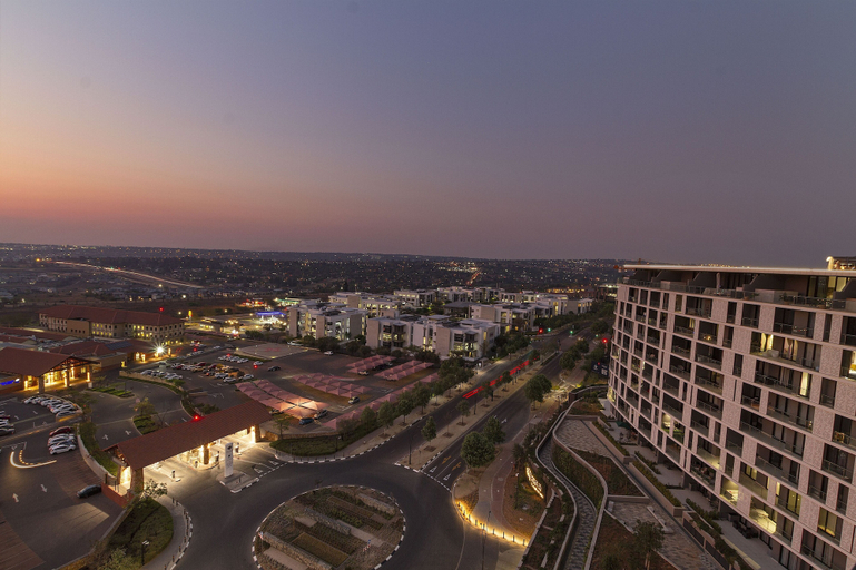 Others 4, Ellipse Waterfall 3911, City of Johannesburg