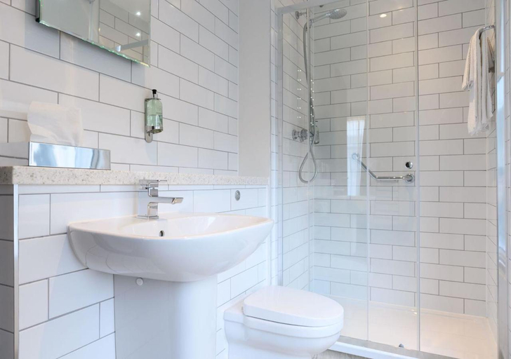 Bathroom 3, All Bar One by Innkeeper's Collection, Sefton
