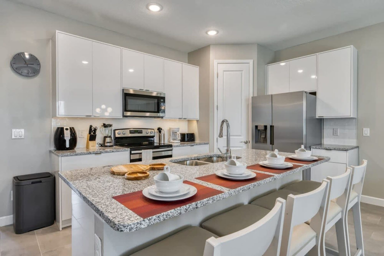 Room 5, Incredible new Villa With Themed Bedrooms by Disney, Osceola