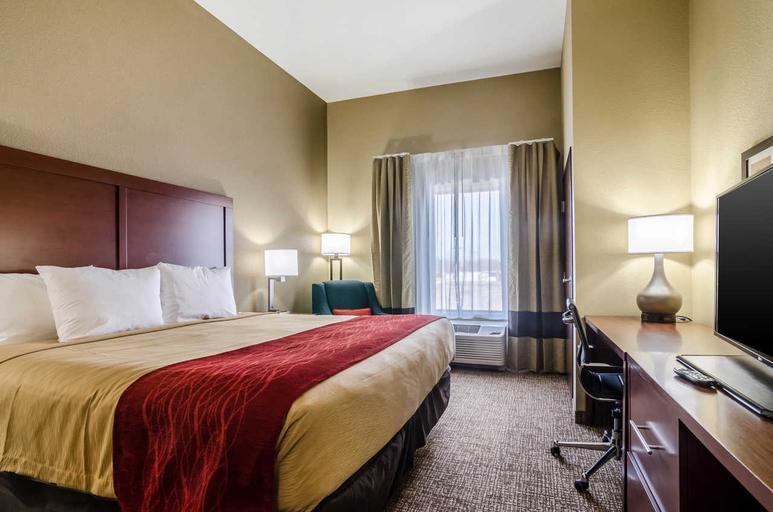 Bedroom 3, Comfort Inn & Suites Augusta, Butler
