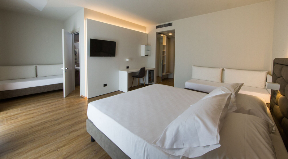 Bedroom 3, Riparbella Country Suite, Pisa
