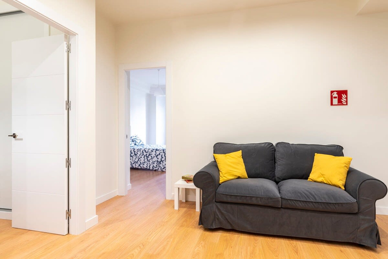 Others 3, Casa junto a la Catedral, Cantabria