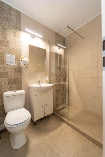 Bathroom 3, Hotel Cirus, Predeal