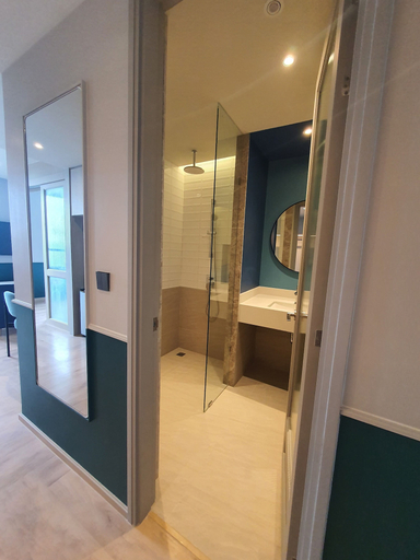 Bathroom 5, The Quarter Ramkhamhaeng by UHG, Bang Kapi