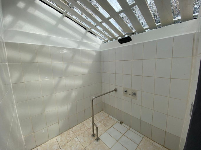 Bathroom 4, Grand Park Manuel Antonio, Aguirre