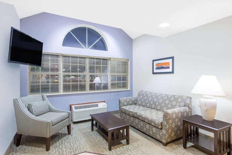 Public Area 2, Microtel Inn & Suites by Wyndham Seneca Falls, Seneca