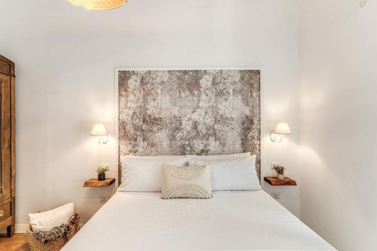 Others 5, Annamaria Rooms, Napoli