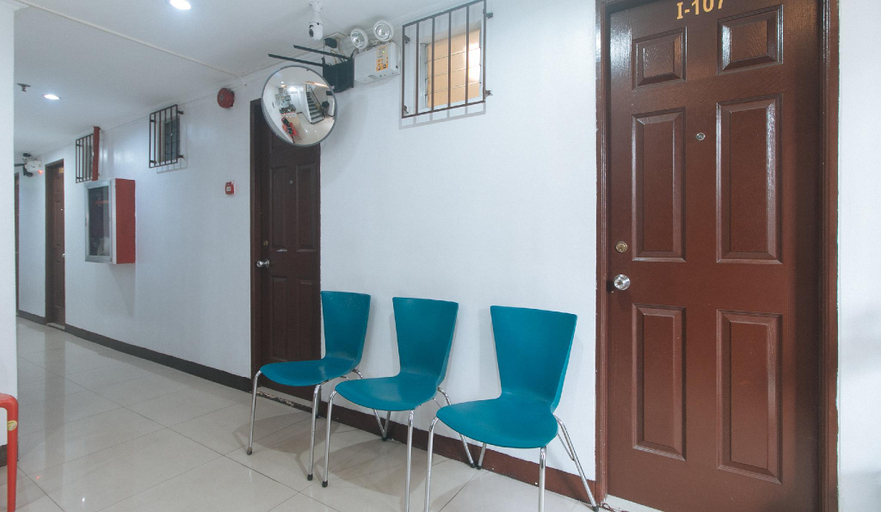 Public Area 2, RedDoorz @ City Stay Inn Slex Makati, Makati City