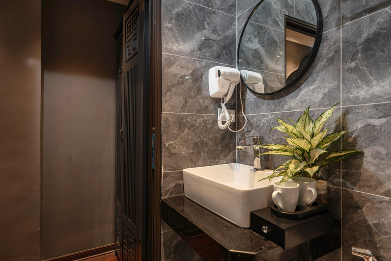 Bathroom 5, Madelise Stardust Hotel & Travel, Hoàn Kiếm