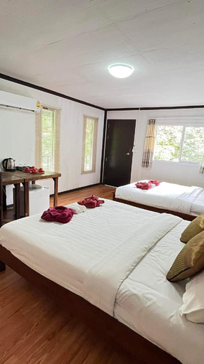 Bedroom 2, Khao Sok River Camp, Phanom