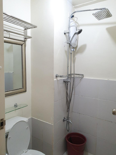 Bathroom, 4th Urban Deca Tower Edsa staycation with Netflix, Mandaluyong