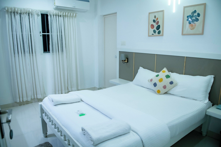 Bedroom 3, Pine Beach House, Alappuzha