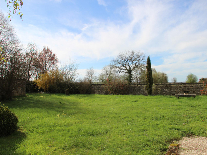 Others 5, Elegant Family Home in Bouix, Côte-d'Or