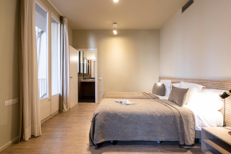 Bedroom 2, Aspasios Rambla Catalunya Suites, Barcelona