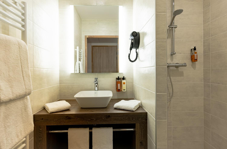 Bathroom 3, Maison DRAPIER - Lac de Madine Hotel Restaurant & SPA, Meuse