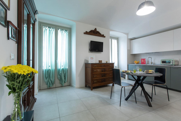 Room 3, Rosso di San Salvario by Wonderful Italy, Torino