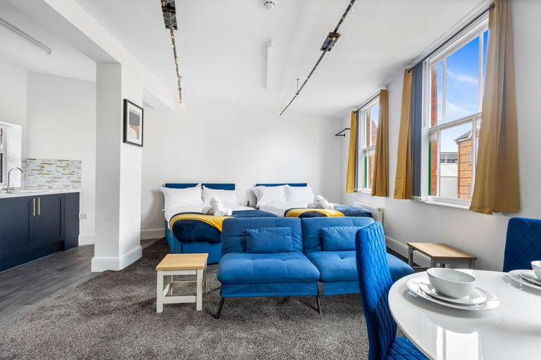 Others 5, Stylish Studio Retreat in Birmingham City Centre, Birmingham
