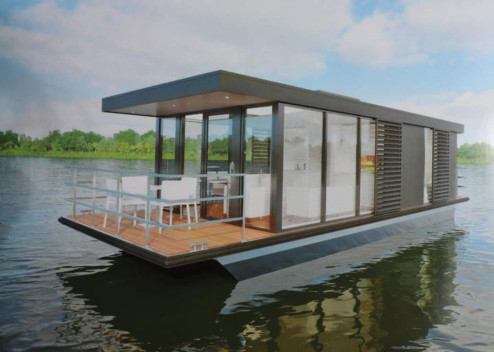 Exterior 3, Houseboat in Lemmer With Harbor Views, Lemsterland