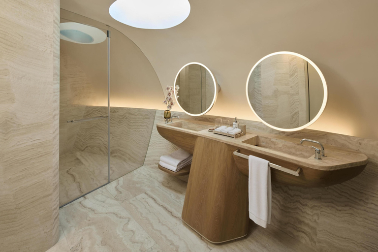 Bathroom 5, Shebara Resort, Umluj