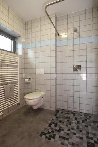 Bathroom 5, Hotel Alter Zoll, Regionalverband Saarbrücken
