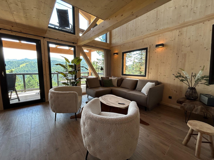 Others 1, Awesome Chalet With Sauna, Murau