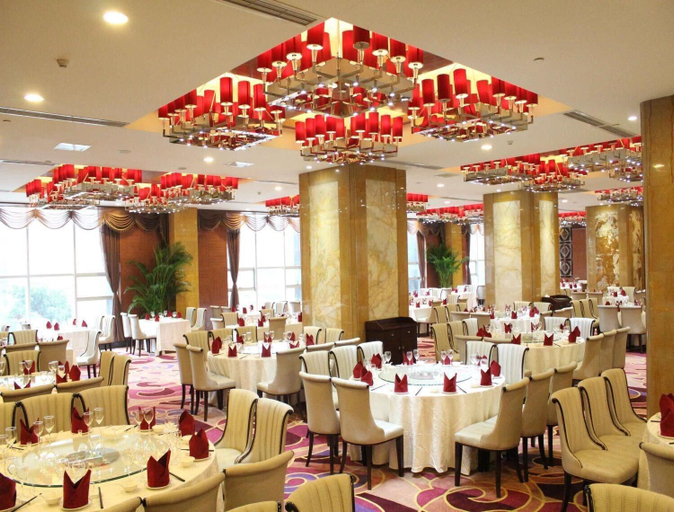 Food & Drinks, Ramada by Wyndham Chengdu North, Chengdu