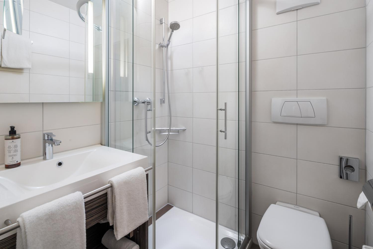 Bathroom, Hotel Schwanen, Esslingen