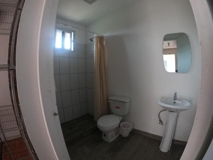 Bathroom, Hotel La Ceiba Panamá, Donoso